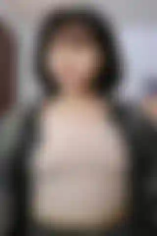 Spy cam soluços ii - escovação de cabelo e maquiagem.