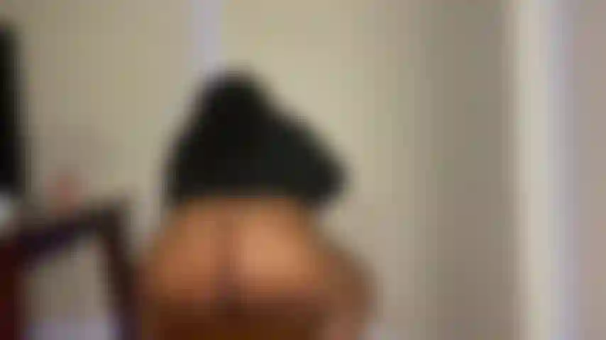 Vídeo de peido gasoso.