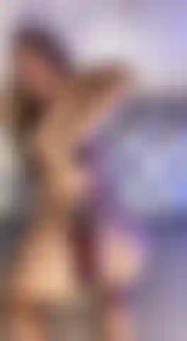 Spanking my tiny Ass