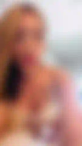 Olhe meu rosto fofo quando eu monto em você.