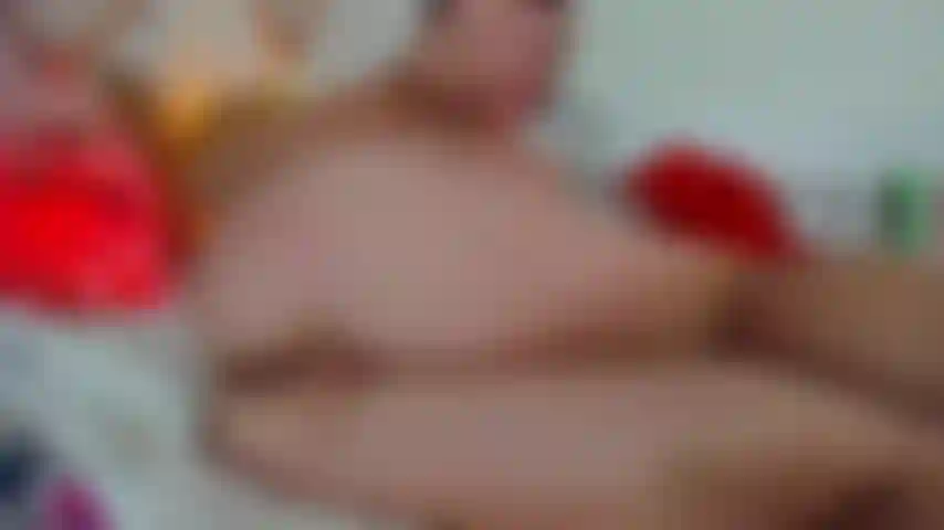 Observe minha bunda cavalgando no seu pau até preenchê-lo!