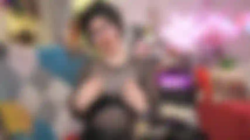 Perdi um vídeo raro - lyz decidiu que ela é uma garota emo com tesão!