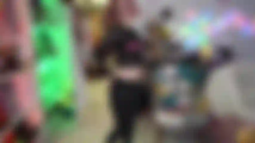 Melhor dupla - calça de couro e bucetinha cremosa! Eu estou fodendo minha buceta gemendo seu nome até você ver o sêmen escorrendo entre minhas bochechas!