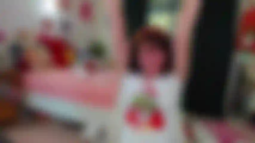 O natal mais excêntrico de todos os tempos! Usando tantos brinquedos para saciar minha bucetinha faminta! Show exclusivo!
