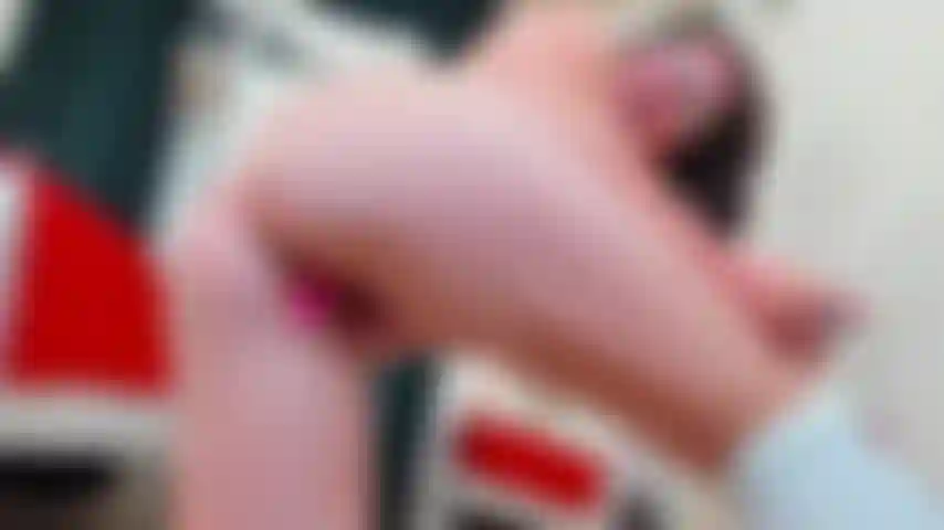 Nos meus dias de maior tesão adoro foder meu cuzinho em todas as posições possíveis e com tantos brinquedos diferentes!