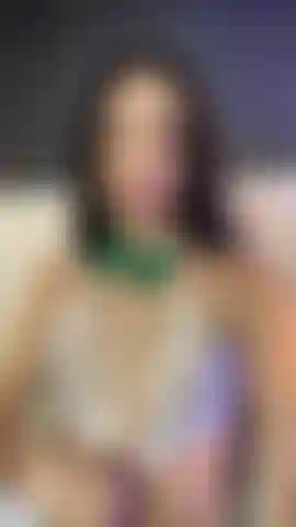 Meus peitos pequenos são para você.