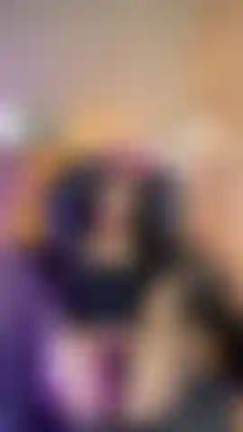 Minha xoxota recebe castigo com minha exuberância.