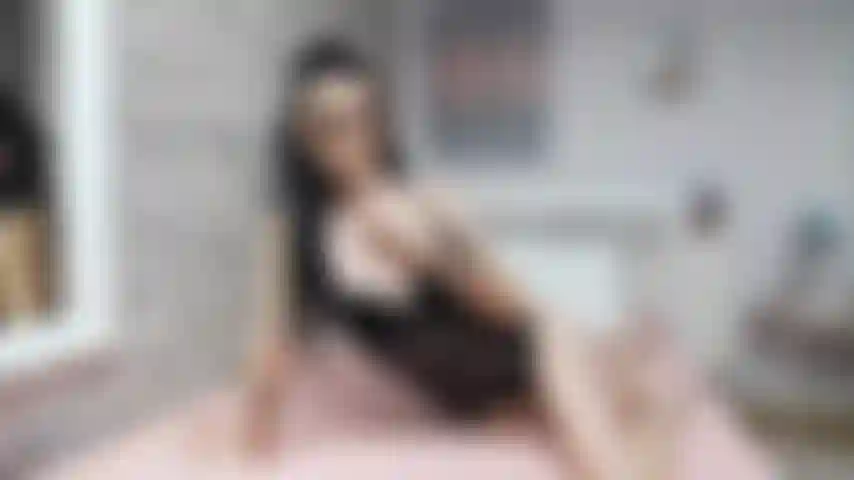 Press play and let me tease your imagination // Sensual Dance // Striptease // Teasing