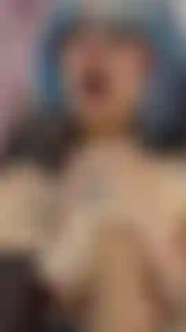 Estou tão safada hoje que nem consigo me controlar.