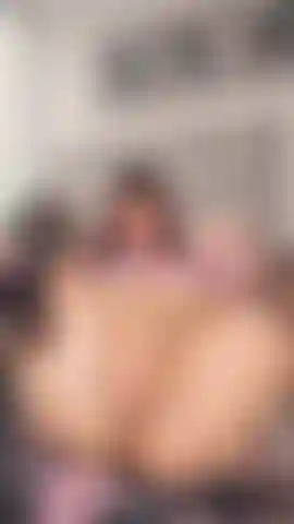 La versin sin censura. / The uncensored version.