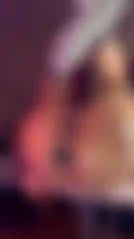 Watch mommy switch it up for you guys:3 Enjoy her cucking you with one of her BBC’s. Let her show you how to take it like a good slut