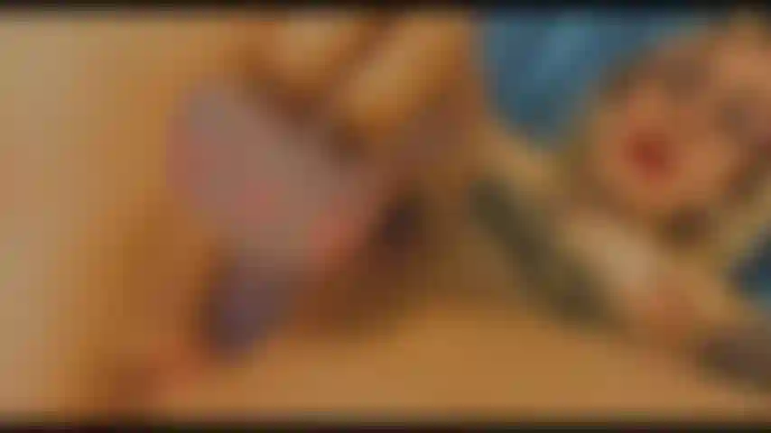 Observe-me creme e esguicho em todos os lugares.