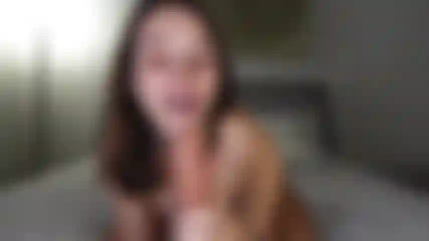 Grávida andando de vibrador.