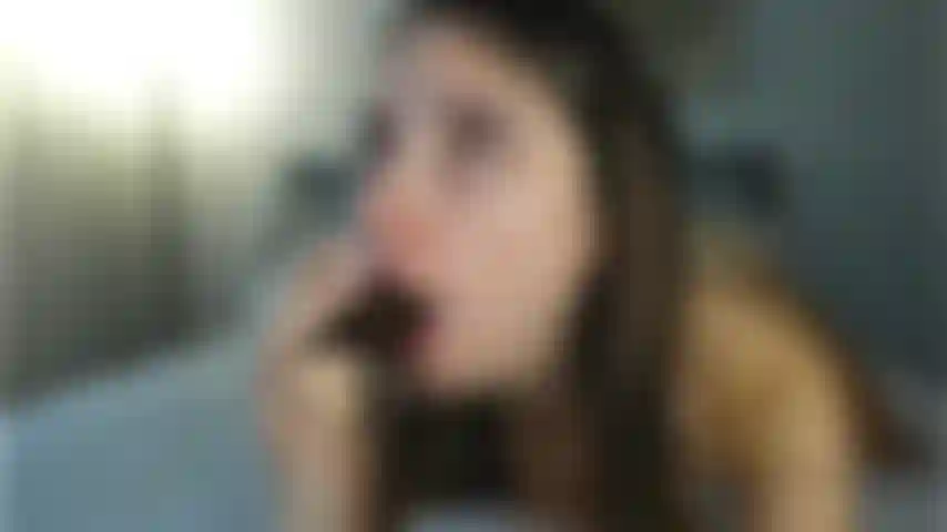 Garganta profunda desleixada e orgasmo grávido.