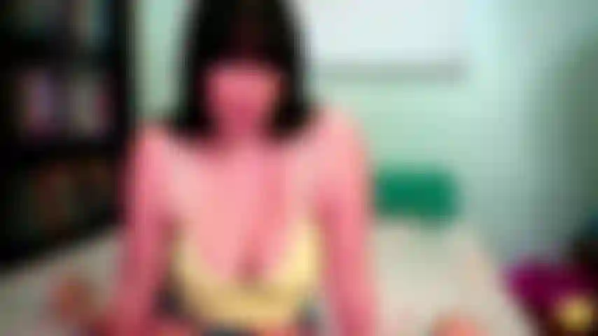 Calling all Boob-glazers! Get ready to glaze my boobs. I'm going to provide you with sexy jerk-off encouragement as I ask you to stroke for me. I'm going to show off my body, my curves, my confident personality, and you're going to enjoy every second of it!