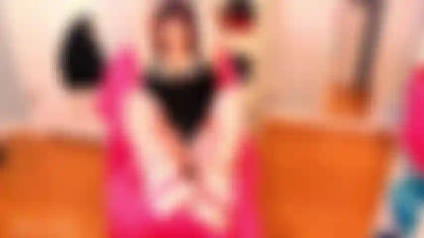 Adoro meus tênis e pés sujos pov.