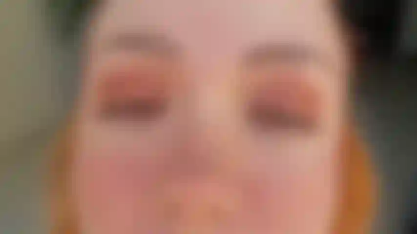 Olhe-me diretamente nos olhos.