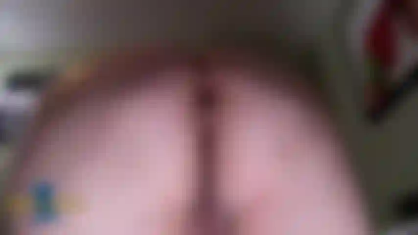 Adoro adoração de bunda e provocação anal.