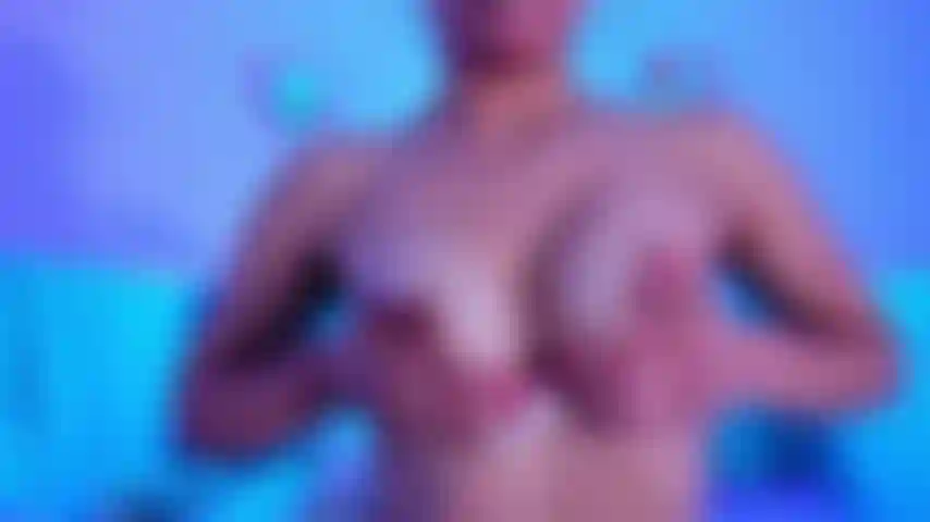 Saliva nas tetas.