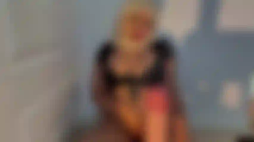 Hijabi bj: facial e cum gargarejo na boca.