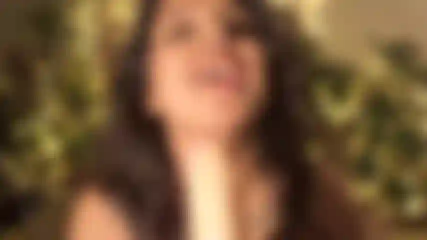 Jogo facial e cum.