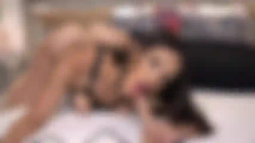 Fazendo amor com você de todas as maneiras possíveis.