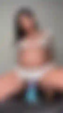O fetiche de engravidamento ganhou vida hehe 🤭como eu poderia dizer não a ser sua propriedade para sempre! Continue me enchendo, papai.