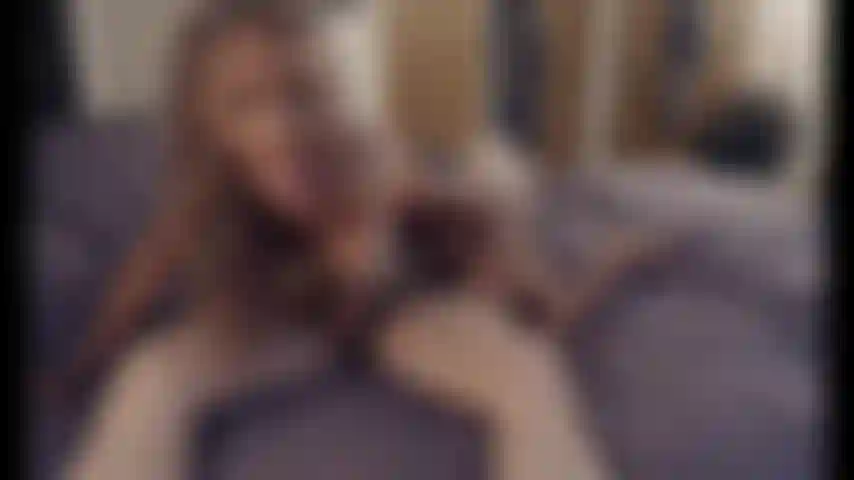 Megan foxxx @ sirboobsalot meu menino toy rails me cums em mim em mim me fode como uma vagabunda.