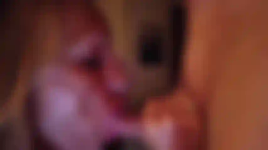 Deepthroat goza duas vezes na minha cara, boca, bola, chupando pau, empurrando de perto porra pingando ho xxx.