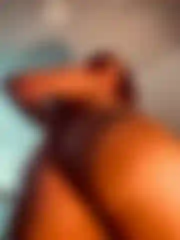 Aproveito minha bunda na sua cara.