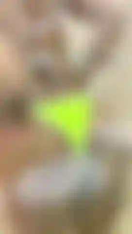 Cameltoe no meu banheiro.