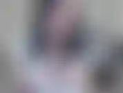 Eu sei como fazer você se sentir melhor... Começando acariciando seu pau, deixando você me foder, depois montando em você até eu gozar e terminando com você em meus peitos grandes.