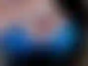 Modelo quatro dos meus sutiãs favoritos enquanto digo a você o que eu amo neles e provoco você balançando meus peitos enquanto os uso. Os seios ficam descobertos enquanto troco de sutiã.