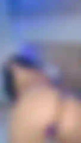 This is the complete part of how I played with my ass and inserted my anal plug... don't just stay with the preview, I really enjoyed it a lot