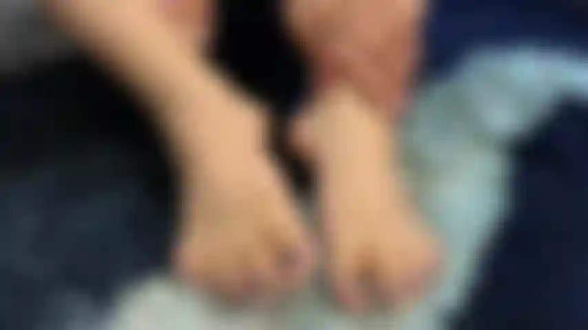 Levo seu leite com os pés.