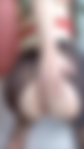 Passo óleo na bunda.