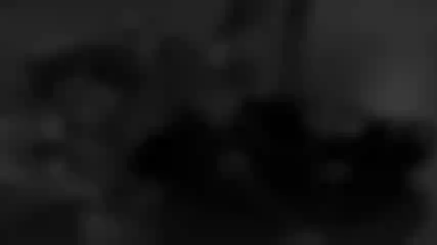 Meu corpo é um campo minado e você pode detonar a explosão. Gosto de calor, calor, calor.