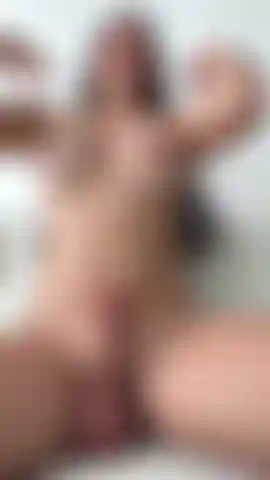 No seu rosto.