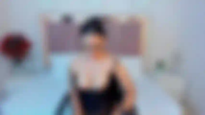 Brincando com meus dedos na minha buceta.