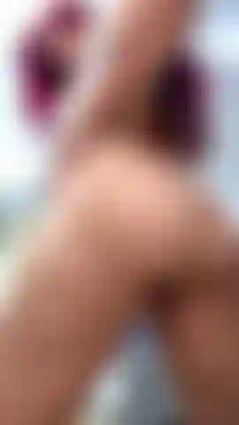 Look at my plug, it's really delicious