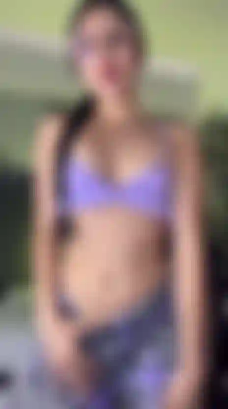 Olha, esta é a minha saiazinha🤤.