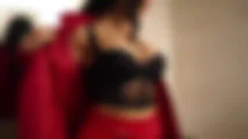 Te convido a fazer um tour por todo meu corpo.