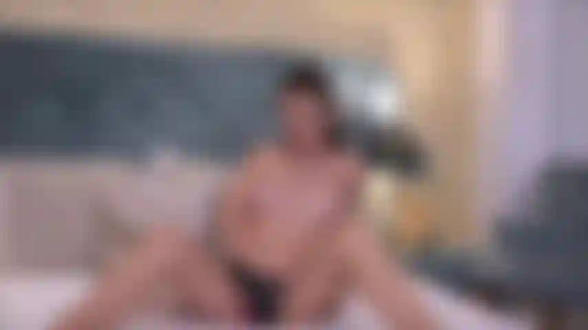 Minha bucetinha é sua sobremesa perfeita.