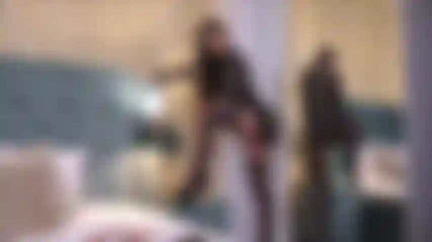 Pura satisfação com a saia levantada (parte 1).