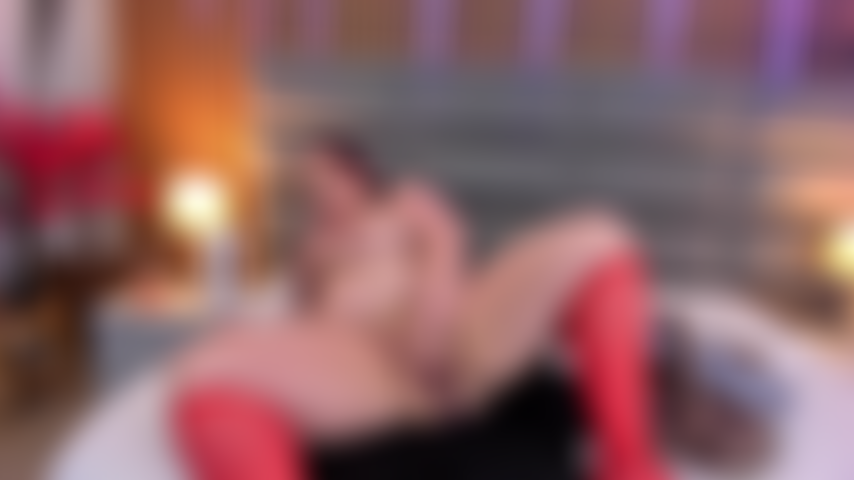 E gosto dos meus dedos na minha boceta molhada.