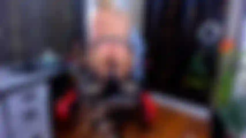 Toque-me e masturbe-se enquanto eu uso meus dedos, ponto 2.