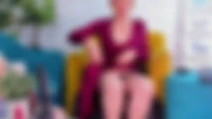 Red_wine_dress_in_livingroom.