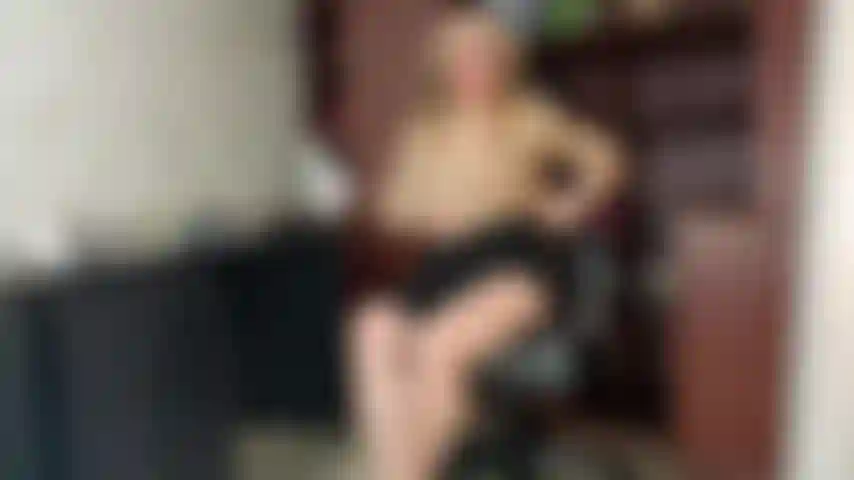 A COMPLETE SHOW IN THE OFFICE FOR YOU TO MASTURBATE