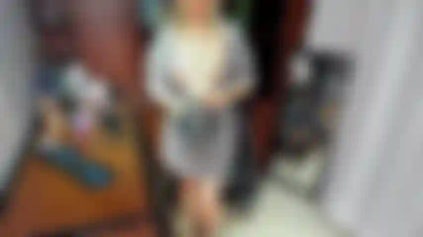 Desabotoando_meu_vestido.