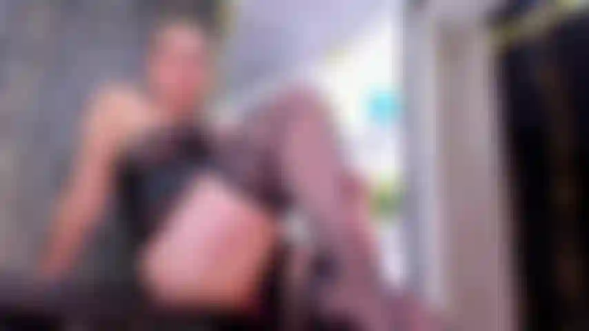 Secretária_loira_milf_gostosa.